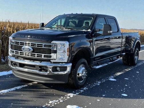 Blue 2025 Ford F-350 XLT