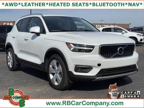 2021 Volvo XC40 T5 Momentum