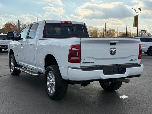 2023 RAM 2500 Laramie Crew Cab 4x4 6'4' Box