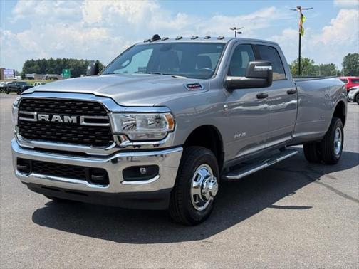 2024 RAM 3500 Big Horn Crew Cab 4x4 8' Box
