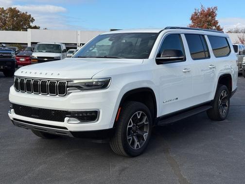 2023 Jeep Wagoneer L Series III 4x4