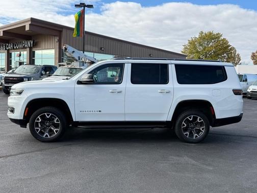 2023 Jeep Wagoneer L Series III 4x4