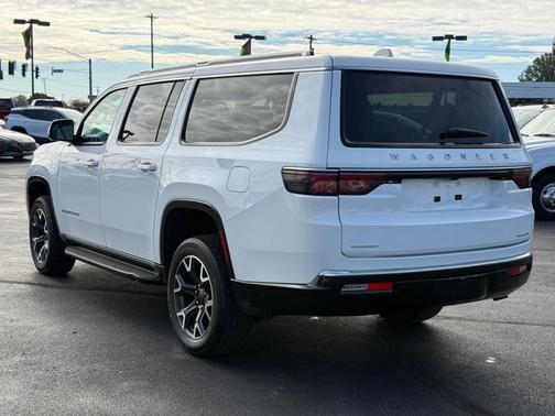 2023 Jeep Wagoneer L Series III 4x4