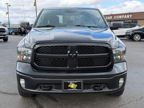 Black 2018 RAM 1500 Big Horn