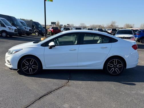 2016 Chevrolet Cruze LS Auto