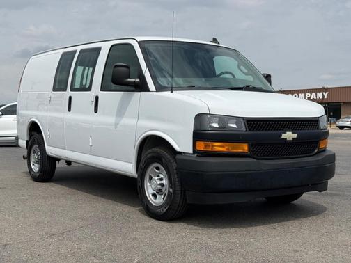White 2018 Chevrolet Express 2500 Work Van
