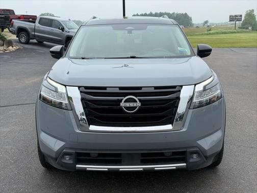 2022 Nissan Pathfinder Platinum 4WD