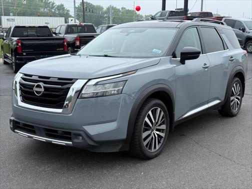 2022 Nissan Pathfinder Platinum 4WD