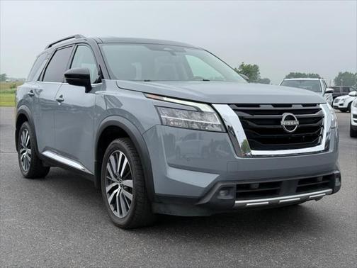 2022 Nissan Pathfinder Platinum 4WD