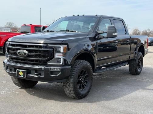 Black 2022 Ford F-250 Lariat