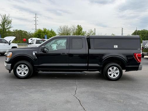 Black 2021 Ford F-150 XLT