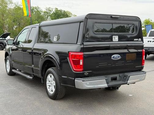 Black 2021 Ford F-150 XLT