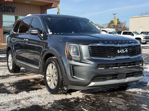 Gray 2022 Kia Telluride LX