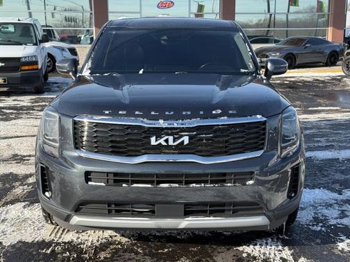 Gray 2022 Kia Telluride LX