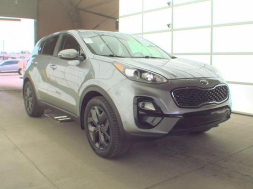 Gray 2022 Kia Sportage LX