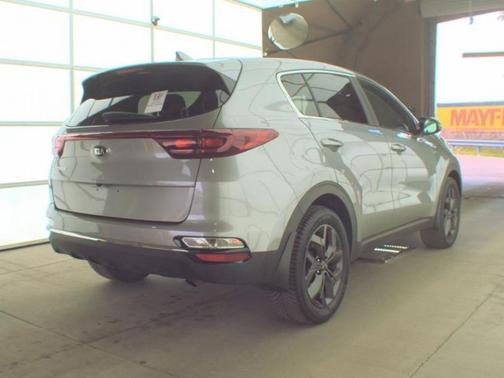 Gray 2022 Kia Sportage LX