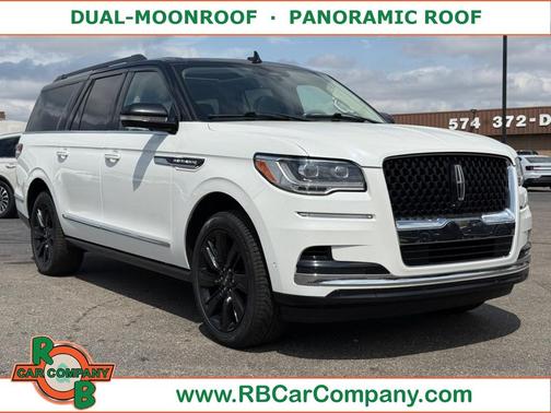 White 2023 Lincoln Navigator L Black Label