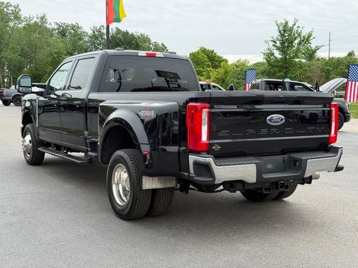 Black 2025 Ford F-350 XLT