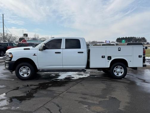 2024 RAM 2500 Tradesman Crew Cab 4x4 8' Box