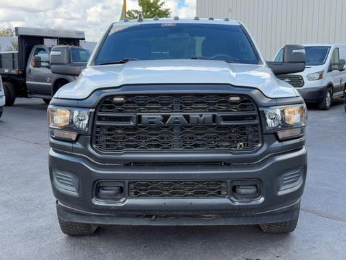 2024 RAM 2500 Tradesman Crew Cab 4x4 8' Box