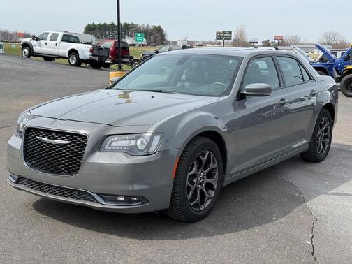 2018 Chrysler 300 S