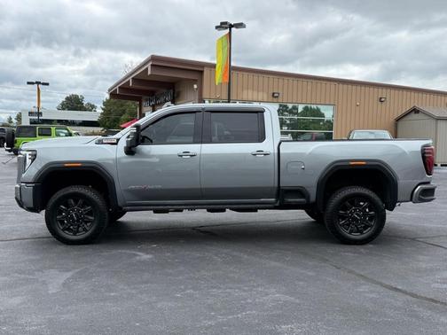 2024 GMC Sierra 2500 AT4