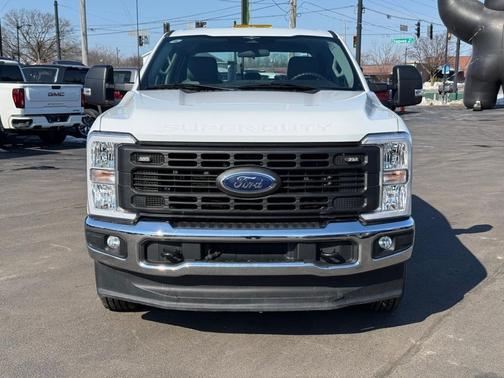White 2023 Ford F-250 XL