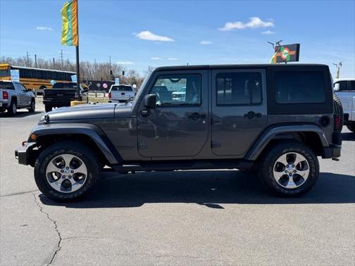 2017 Jeep Wrangler Unlimited Sahara