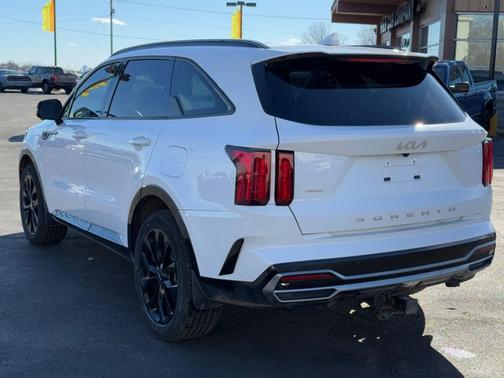 2022 Kia Sorento SX