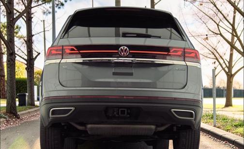2025 Volkswagen Atlas 2.0T SE w/Technology 4MOTION