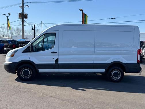 2017 Ford Transit-250 Base