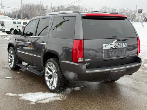 2010 Cadillac Escalade Premium
