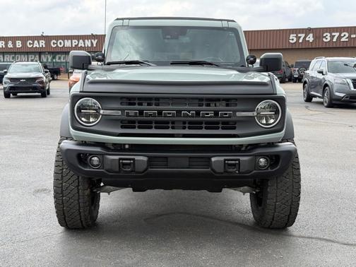 Gray 2023 Ford Bronco Black Diamond