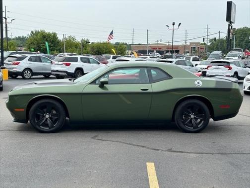 2021 Dodge Challenger SXT