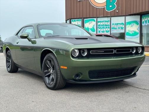 2021 Dodge Challenger SXT