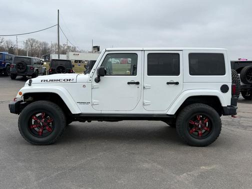 White 2015 Jeep Wrangler Unlimited Rubicon
