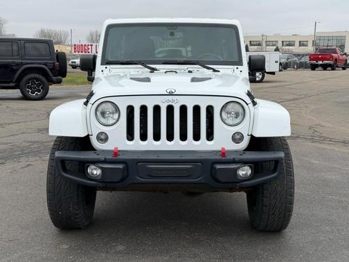 White 2015 Jeep Wrangler Unlimited Rubicon