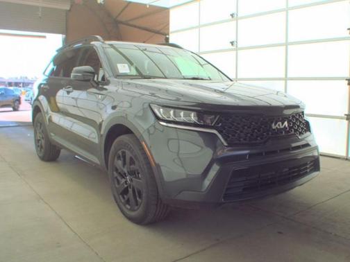 Gray 2022 Kia Sorento S