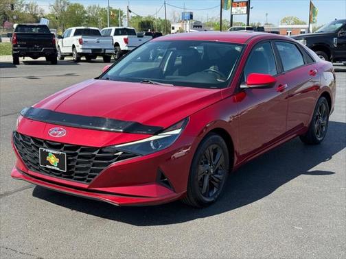 2021 Hyundai ELANTRA Preferred IVT