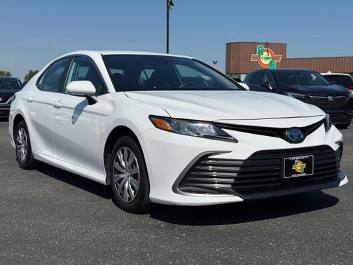 2022 Toyota Camry LE