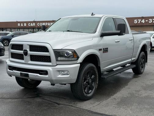 2017 RAM 2500 Laramie Crew Cab 4x4 6'4' Box