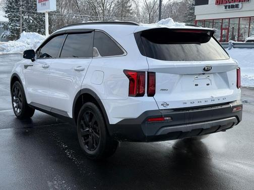 2021 Kia Sorento S