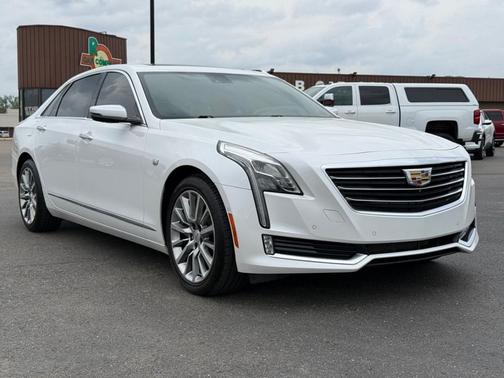 White 2018 Cadillac CT6 3.6L Luxury