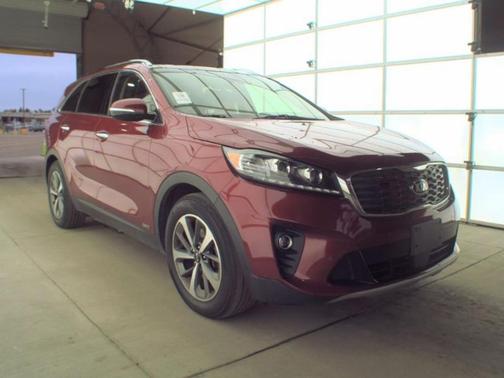 Red 2019 Kia Sorento EX