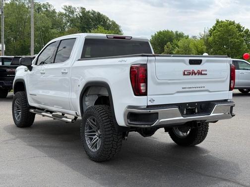 White 2023 GMC Sierra 1500 SLE