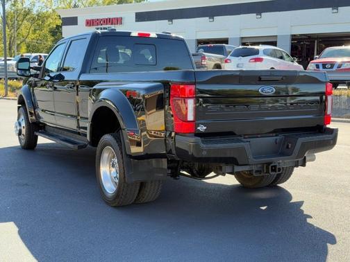 Black 2022 Ford F-450 Lariat