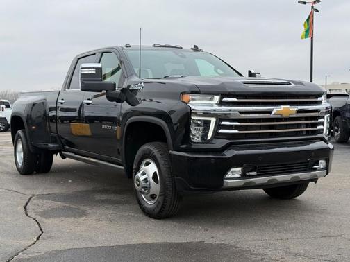 2023 Chevrolet Silverado 3500 High Country
