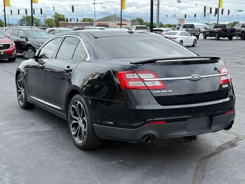2016 Ford Taurus SHO