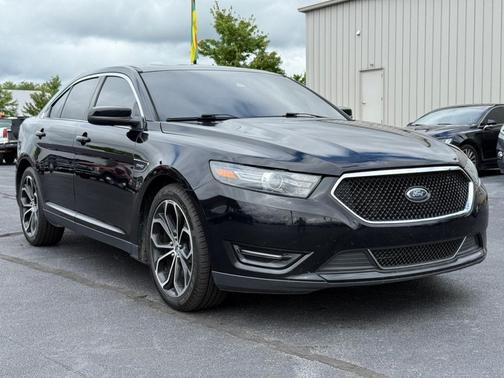 2016 Ford Taurus SHO