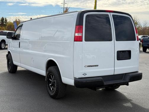 2017 Chevrolet Express 2500 Work Van